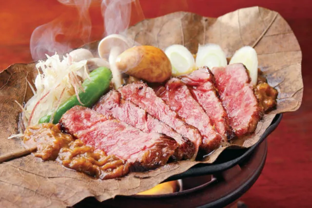 【飛騨の郷土料理】「朴葉みそ」特集！ギフトに喜ばれる選び方と美味しい楽しみ方を紹介！